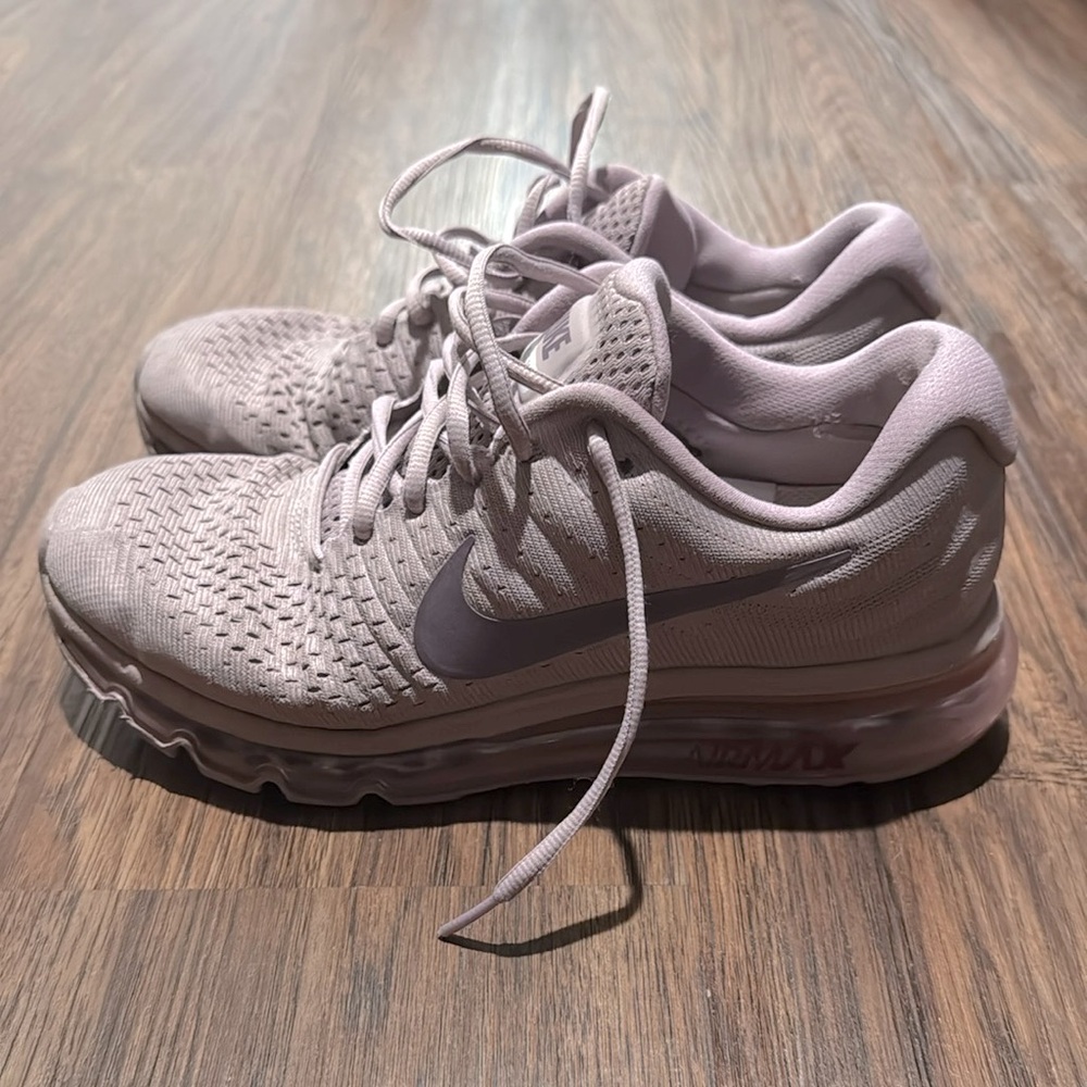 Nike Air Max 2017 “Plum Fog” Purple Running Shoes Women’s Size 9.5 849560-503